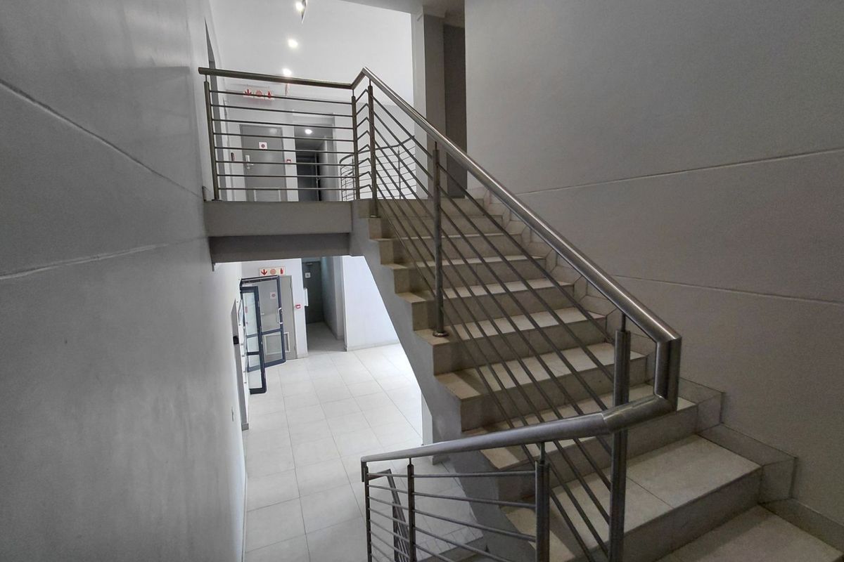 Office To Rent in Faerie Glen - Photo 2