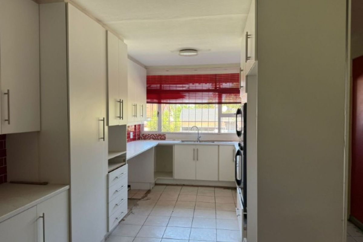 House For Sale in Florida - Photo 2