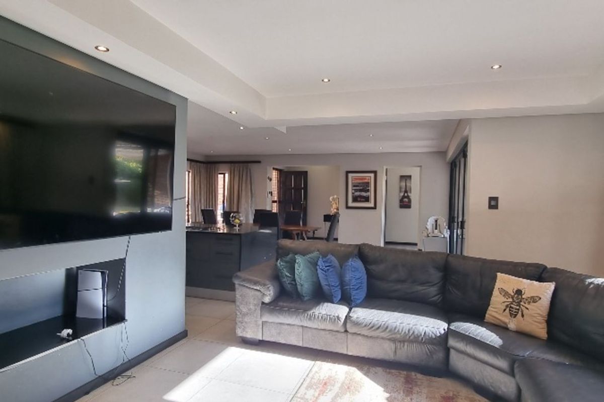 Cluster To Rent in Bryanston - Photo 3