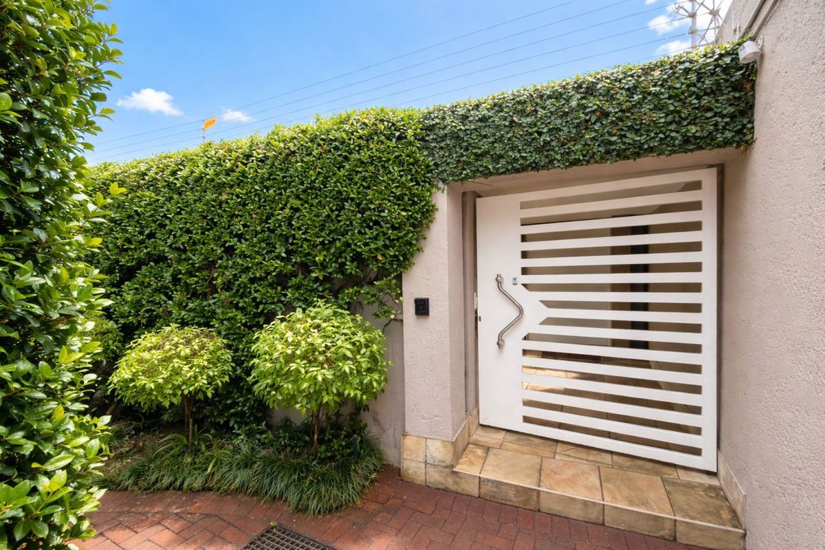 House For Sale in Benmore Gardens - Photo 2