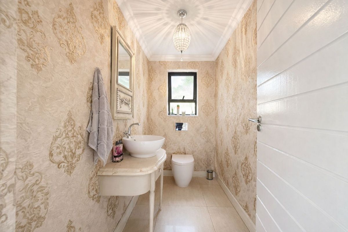 House For Sale in Benmore Gardens - Photo 5