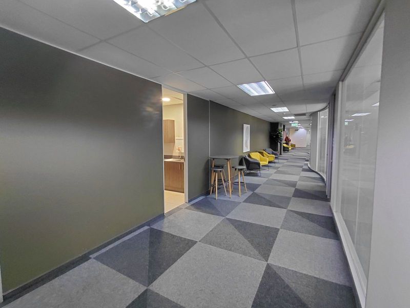 Office To Rent in Faerie Glen - Photo 9