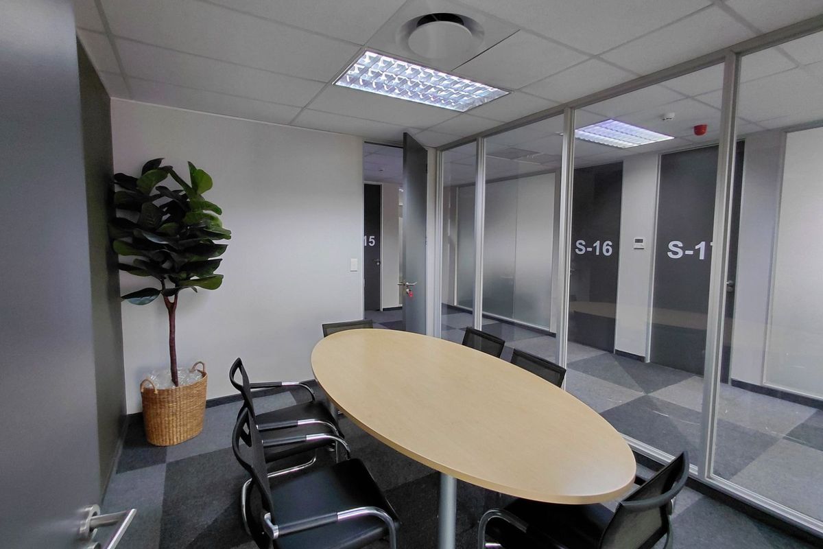 Office To Rent in Faerie Glen - Photo 5