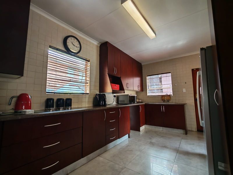 Townhouse For Sale in Terenure - Photo 9