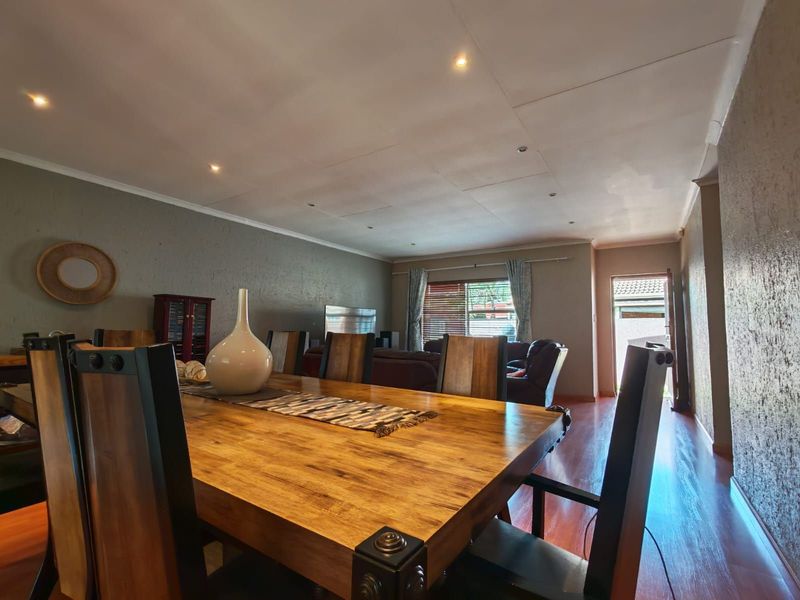 Townhouse For Sale in Terenure - Photo 9