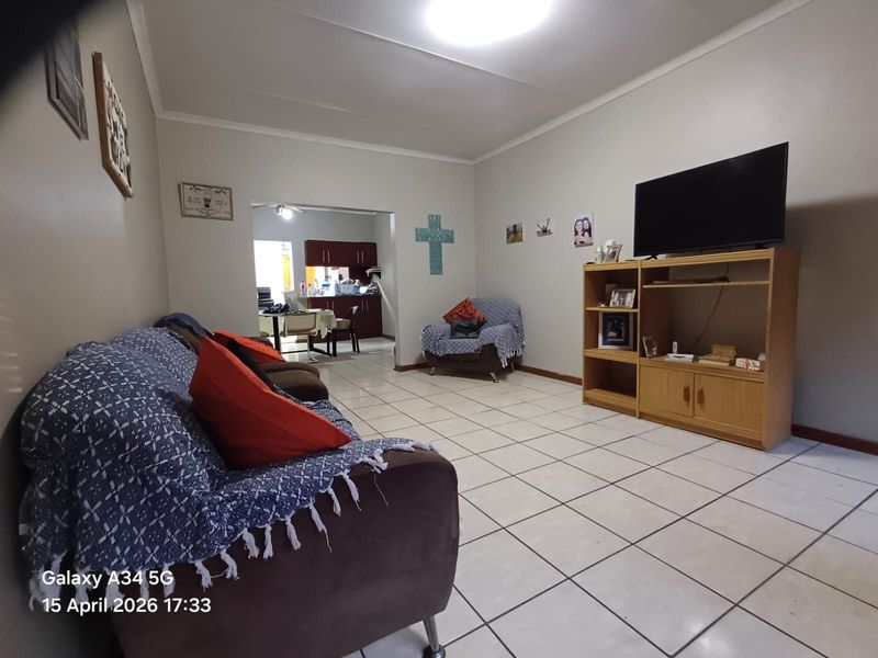 House For Sale in Roosheuwel - Photo 5