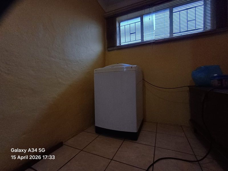 House For Sale in Roosheuwel - Photo 9