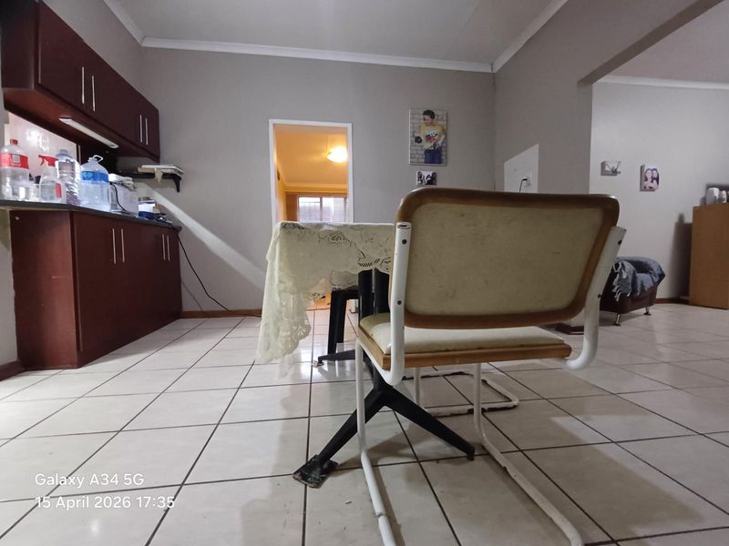 House For Sale in Roosheuwel - Photo 7