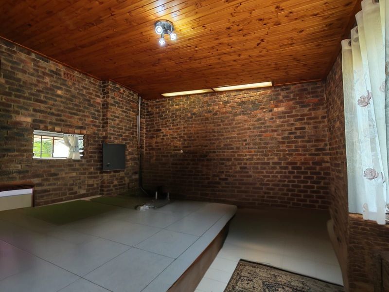 House For Sale in Terenure - Photo 5