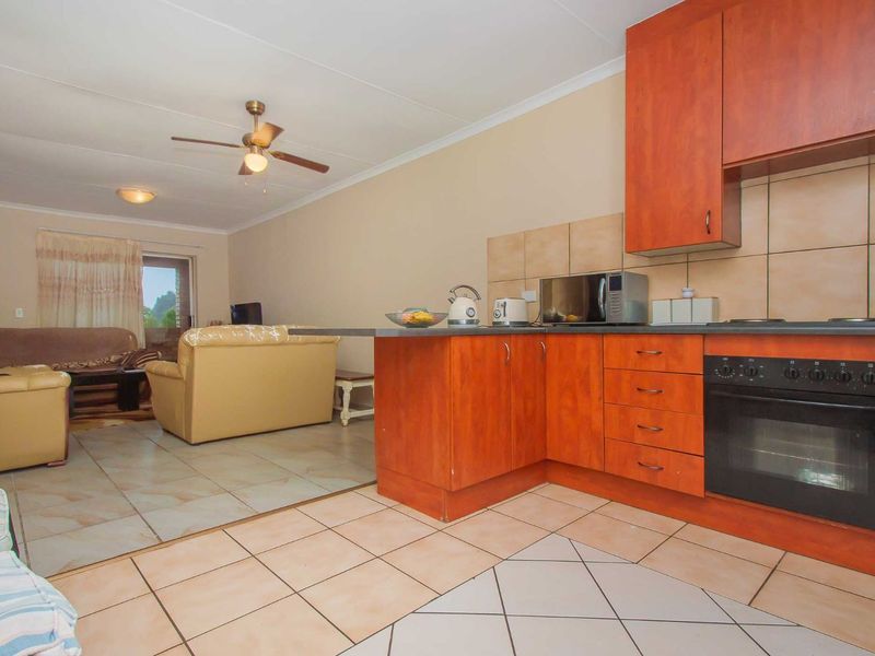 Apartment For Sale in Wilro Park - Photo 10