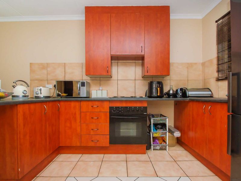Apartment For Sale in Wilro Park - Photo 9