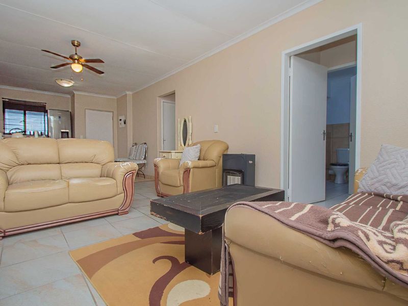Apartment For Sale in Wilro Park - Photo 6