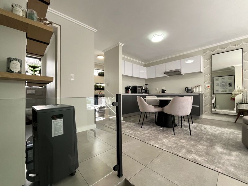 Townhouse For Sale in Lynnwood - Photo 9