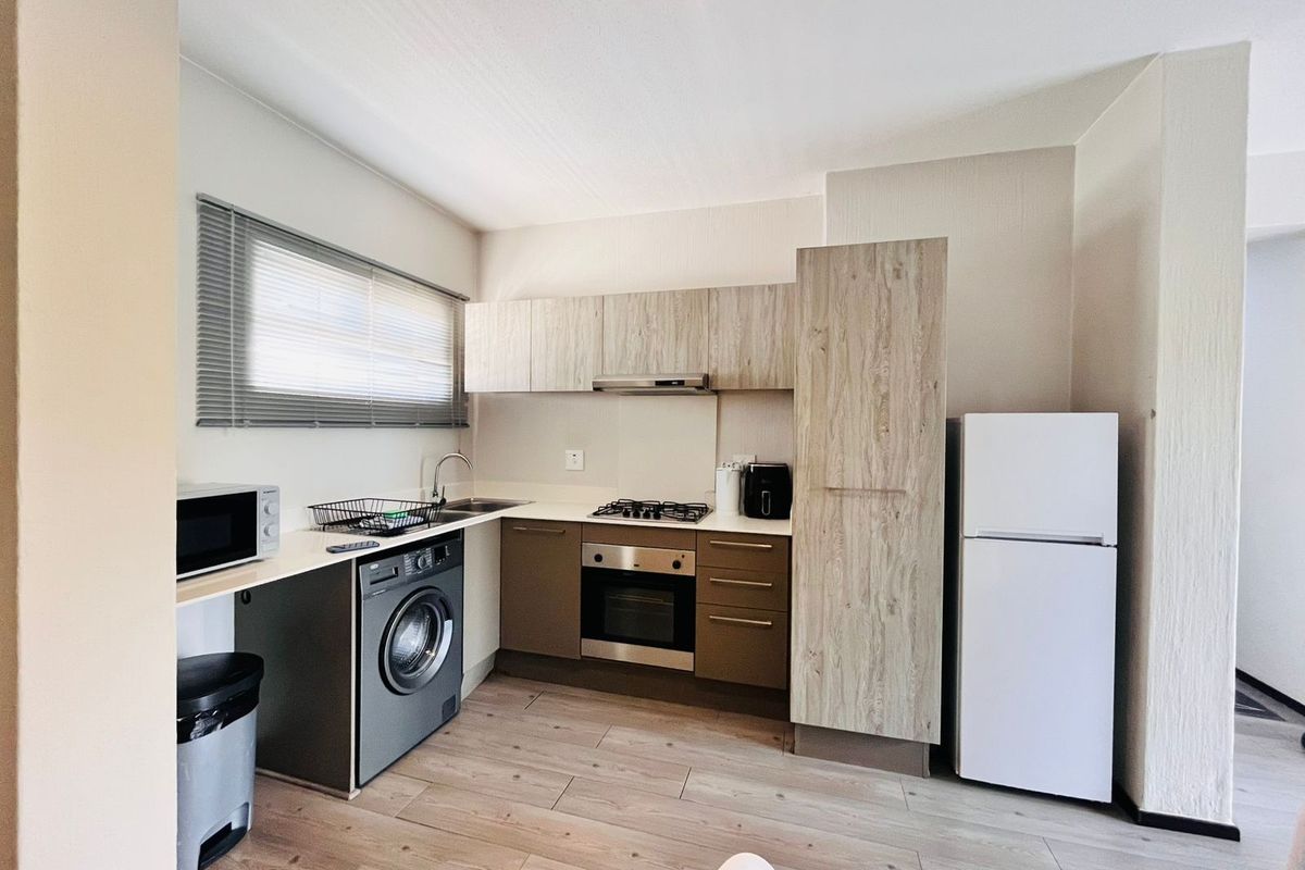 Apartment For Sale in Broadacres - Photo 3