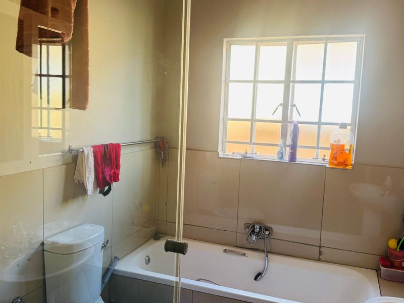 House For Sale in Tasbet Park - Photo 6