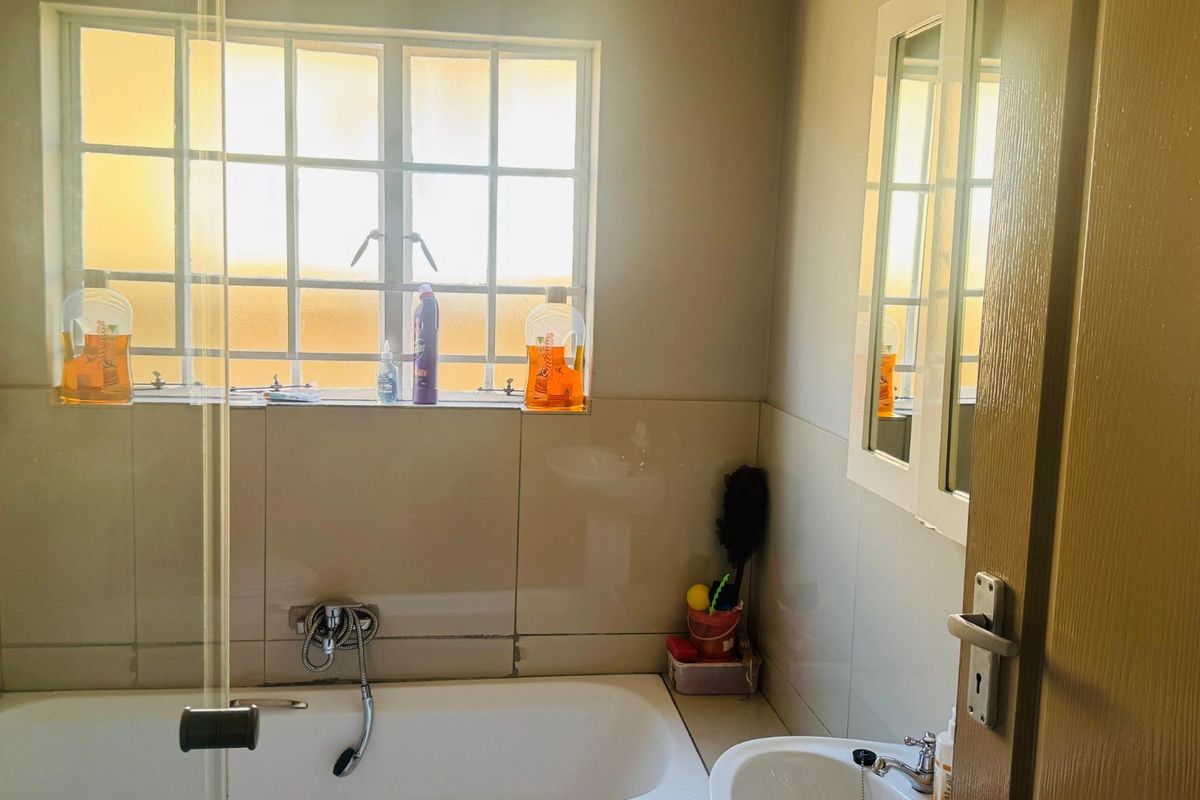 House For Sale in Tasbet Park - Photo 5