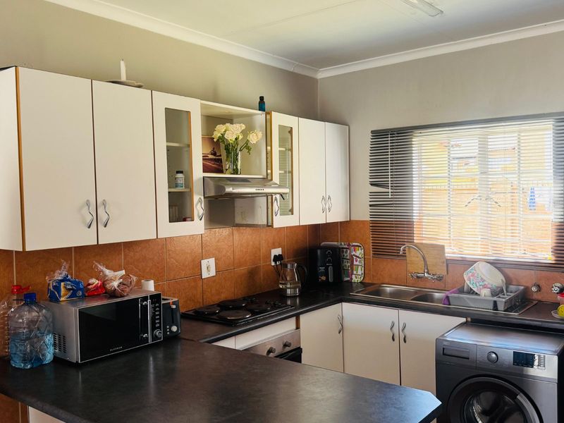 House For Sale in Tasbet Park - Photo 3