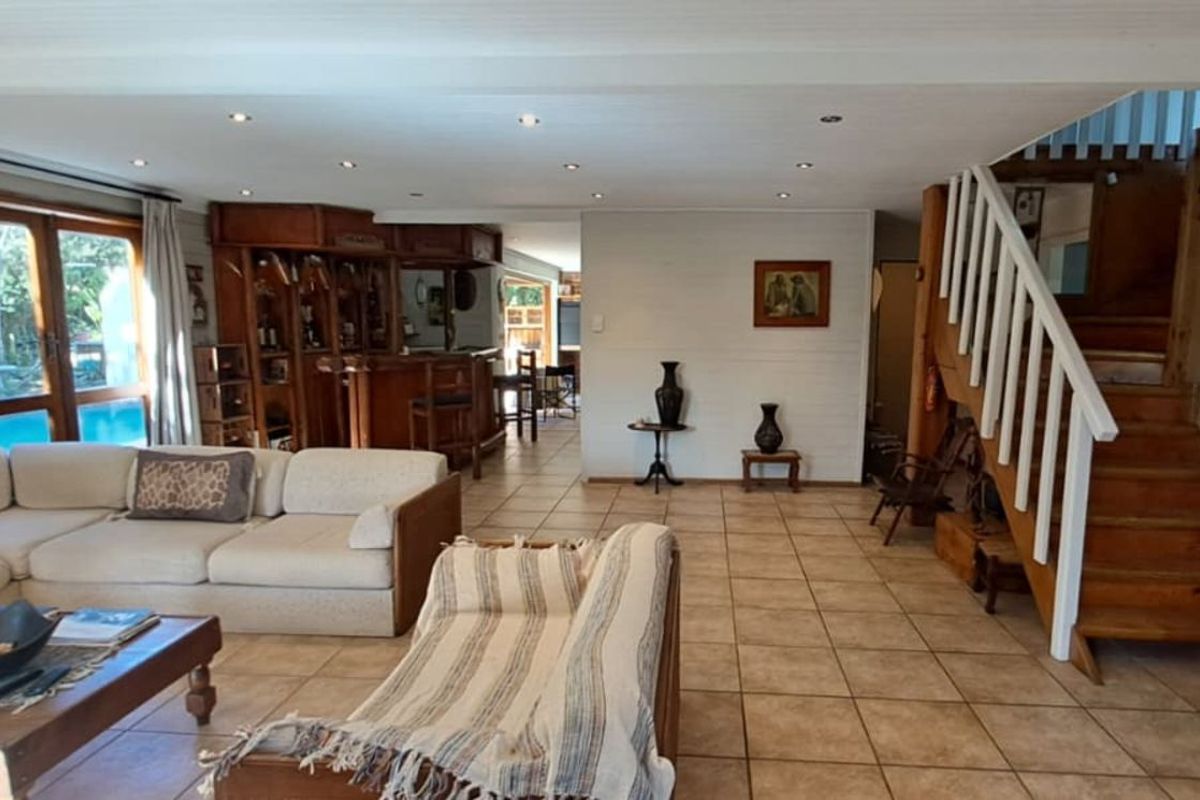 House For Sale in Wilderness Central - Photo 2