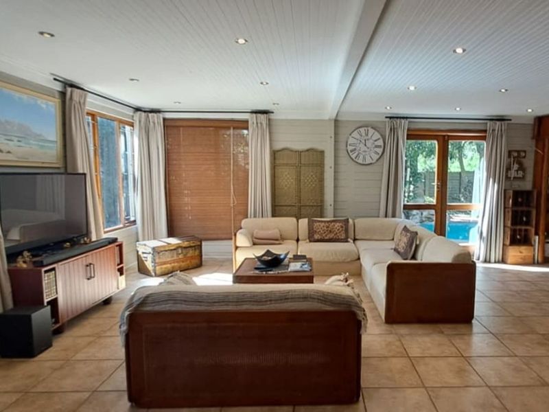 House For Sale in Wilderness Central - Photo 3