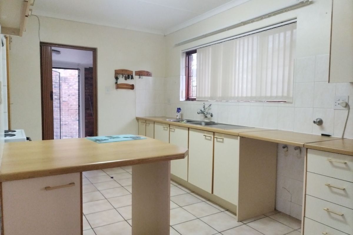 House For Sale in George South - Photo 4