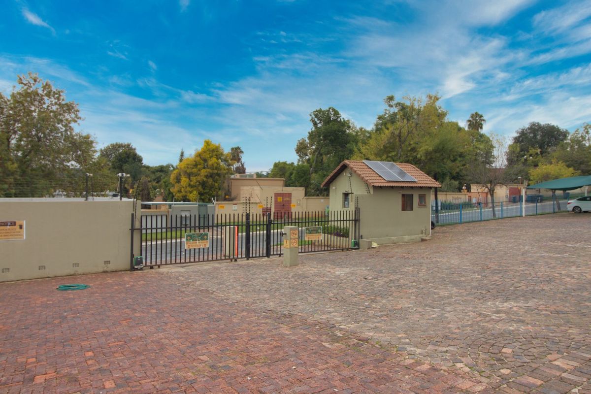 Apartment For Sale in Ferndale - Photo 2