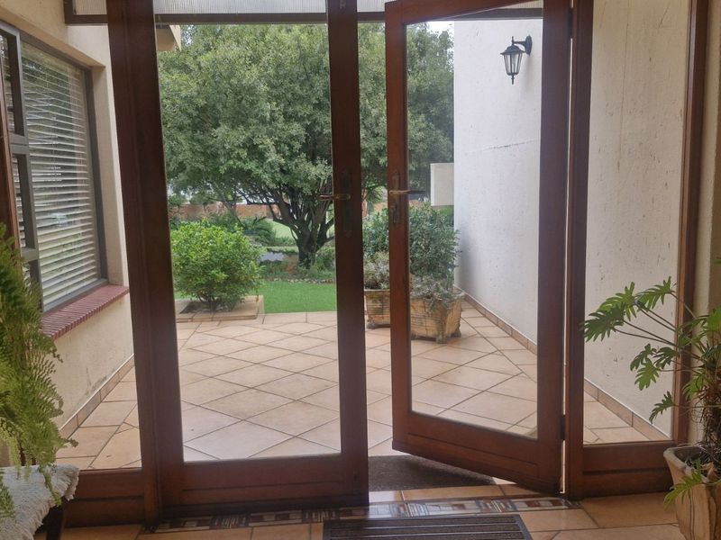 House For Sale in Bankenveld - Photo 9