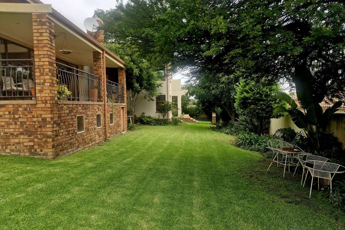 House For Sale in Bankenveld - Photo 2