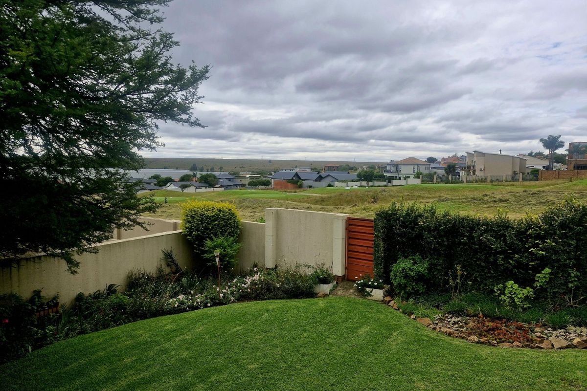 House For Sale in Bankenveld - Photo 4
