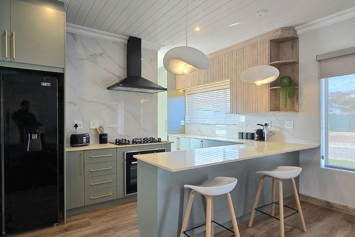 House For Sale in Klein Brak Rivier - Photo 2