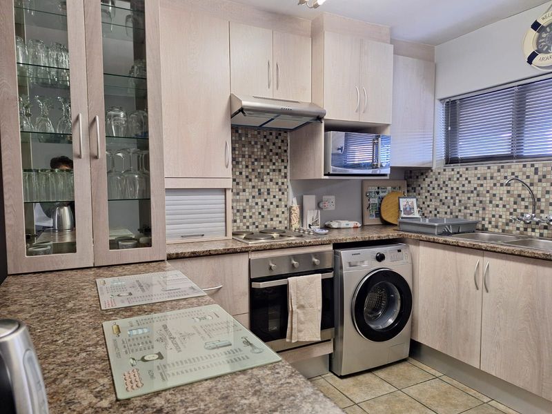 Apartment For Sale in Hartenbos Central - Photo 10