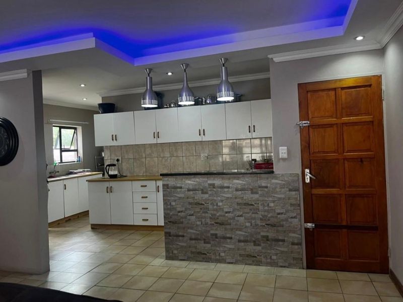 House For Sale in Kuruman Central - Photo 6
