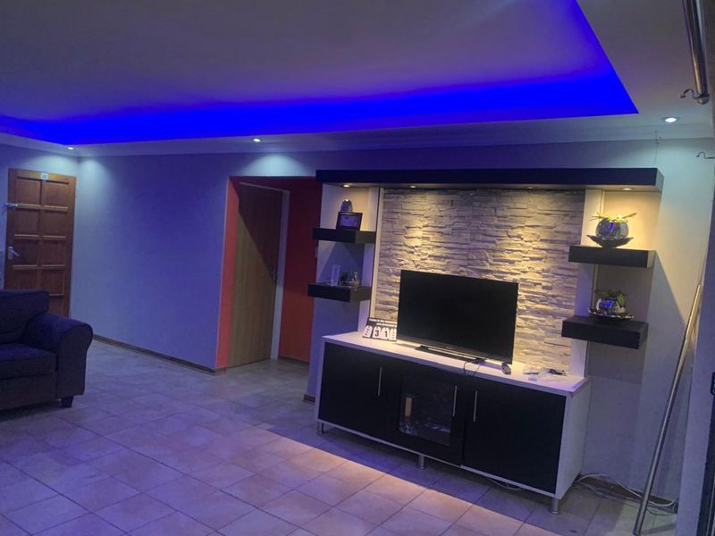 House For Sale in Kuruman Central - Photo 3