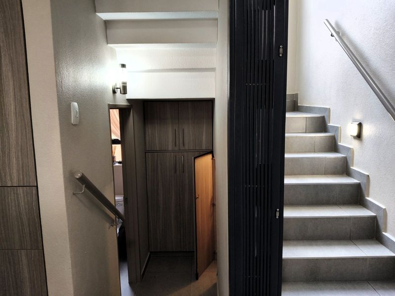 House For Sale in Chancliff Ridge - Photo 7