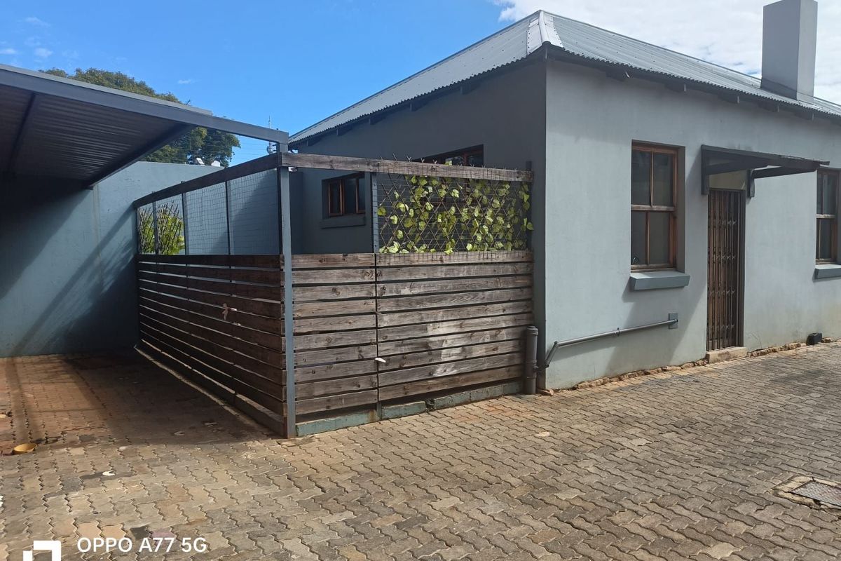 Apartment For Sale in Braamfontein Werf - Photo 2