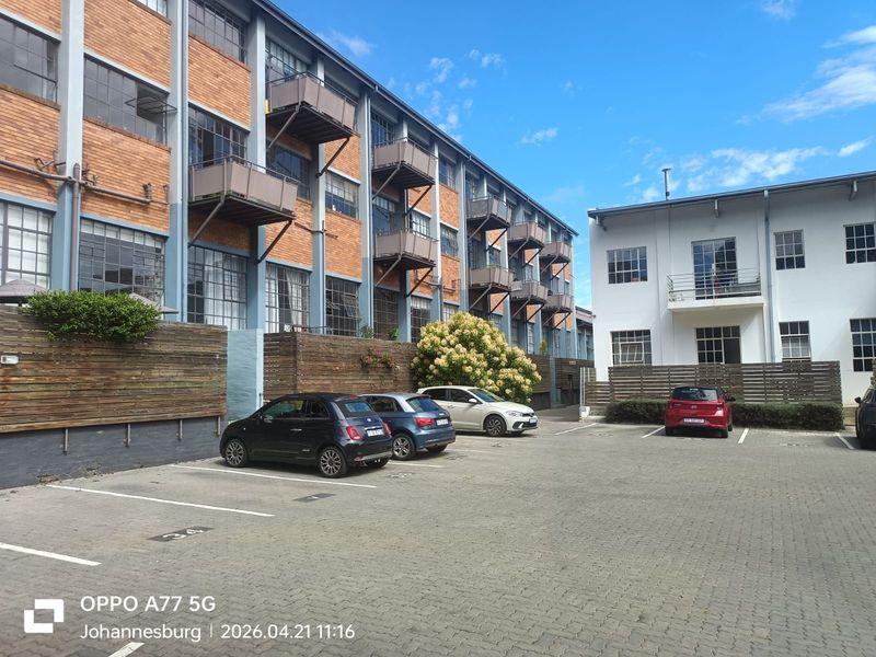 Apartment For Sale in Braamfontein Werf - Photo 5