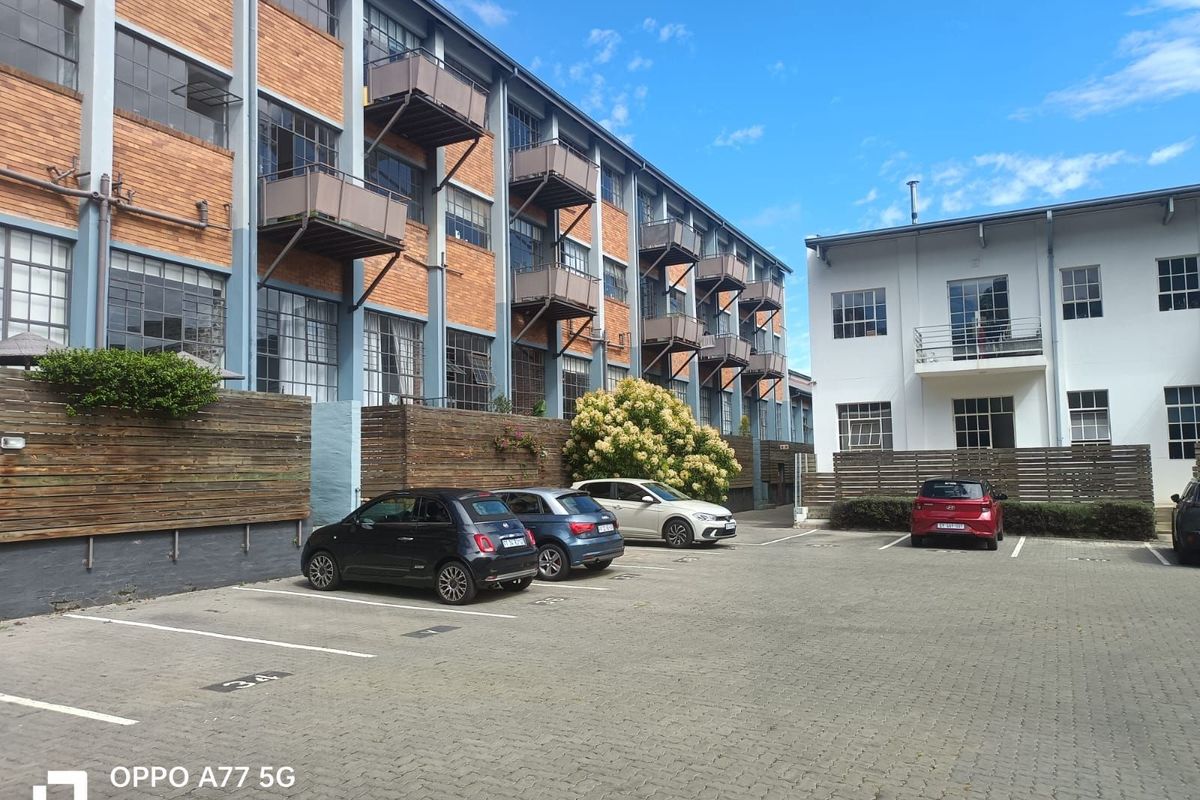 Apartment For Sale in Braamfontein Werf - Photo 5