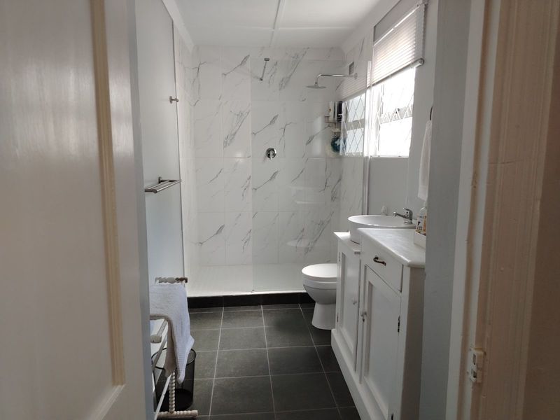 House For Sale in Graaff-Reinet Central - Photo 10