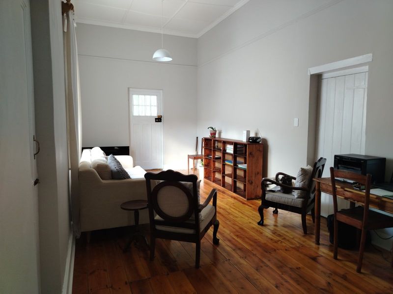 House For Sale in Graaff-Reinet Central - Photo 6