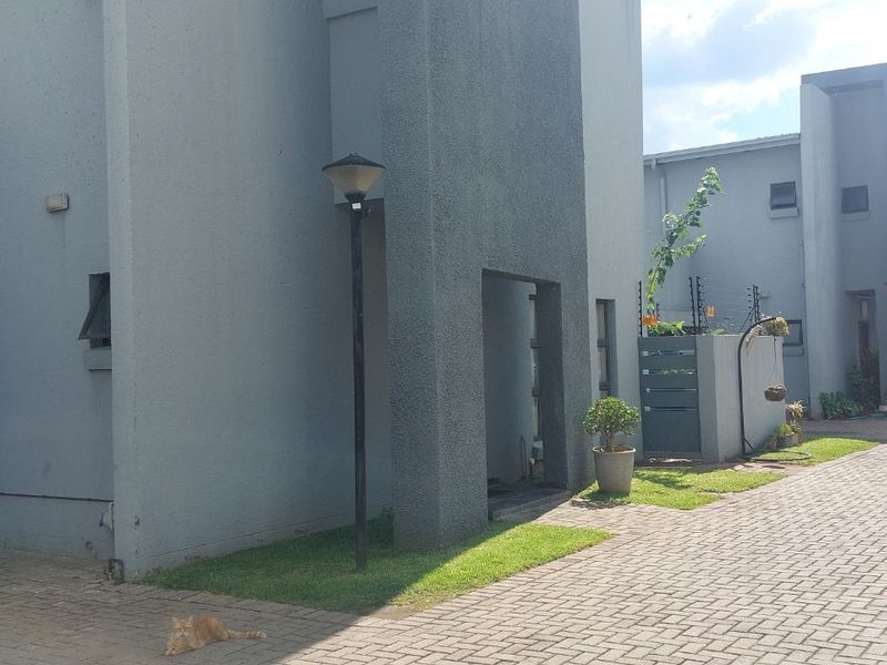 Townhouse For Sale in Polokwane Central - Photo 4