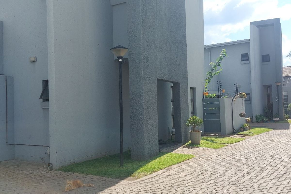Townhouse For Sale in Polokwane Central - Photo 4