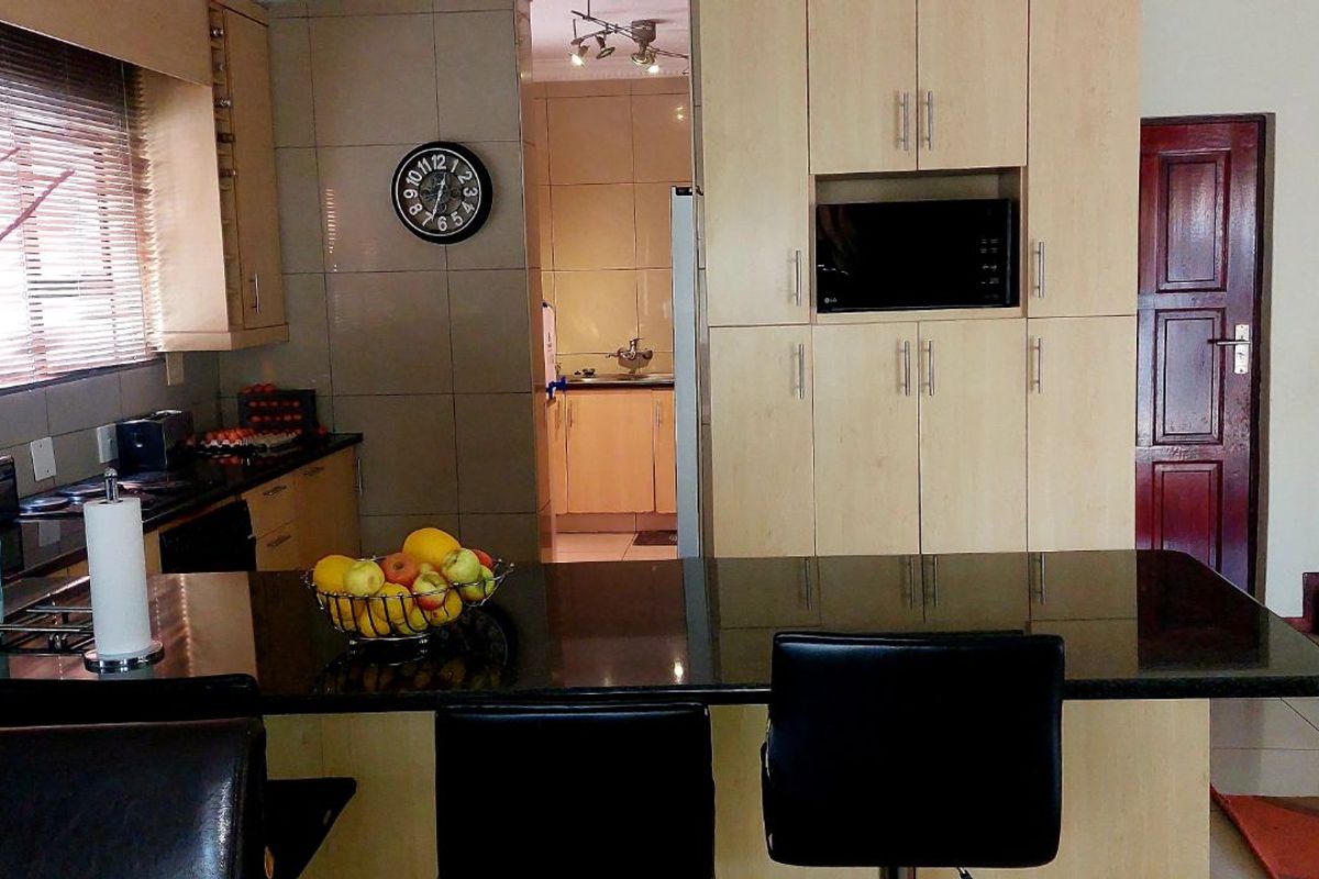 Townhouse For Sale in Polokwane Central - Photo 3