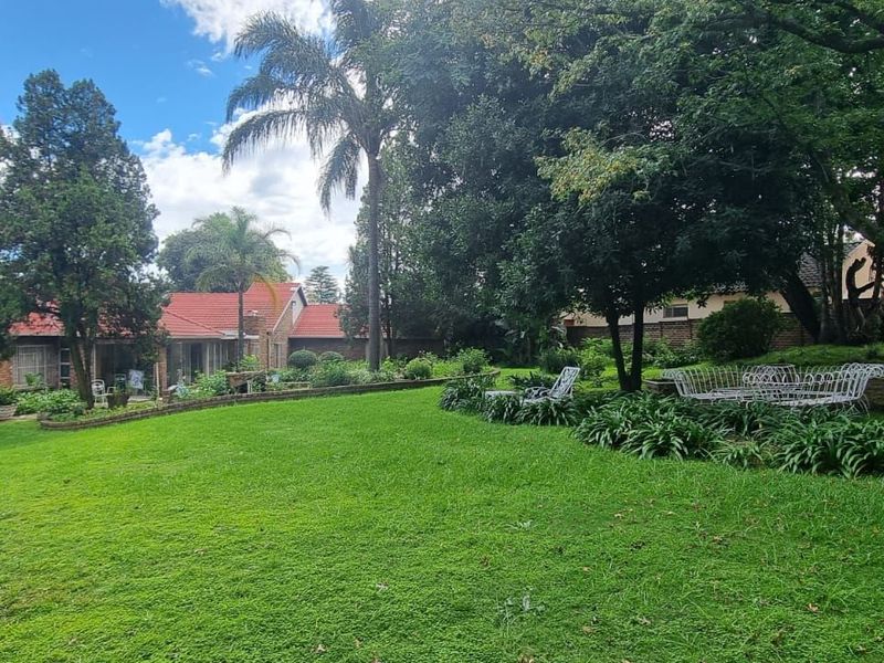 House For Sale in Morningside Manor - Photo 2