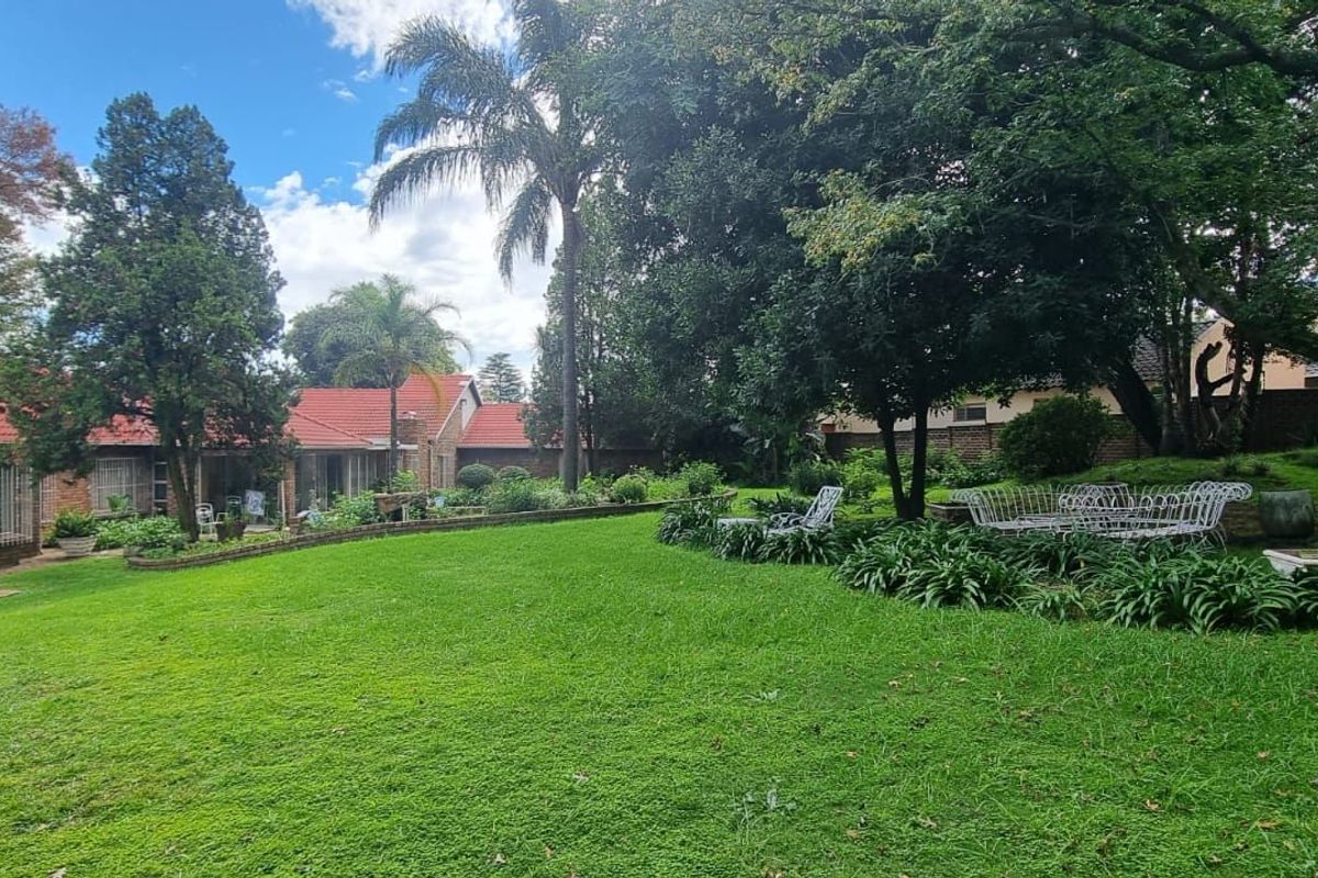 House For Sale in Morningside Manor - Photo 2
