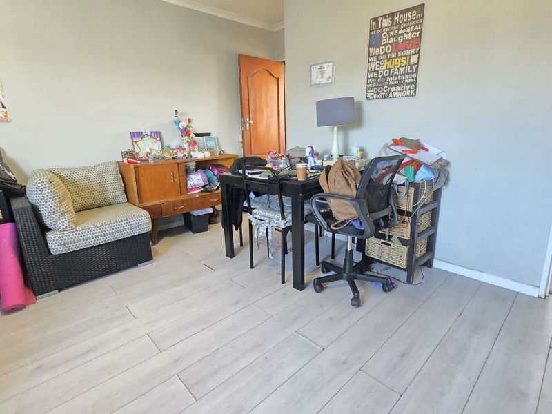 Apartment For Sale in Rome - Photo 4