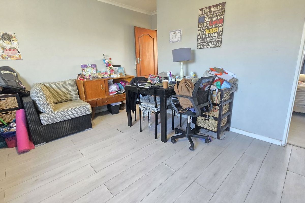 Apartment For Sale in Rome - Photo 4