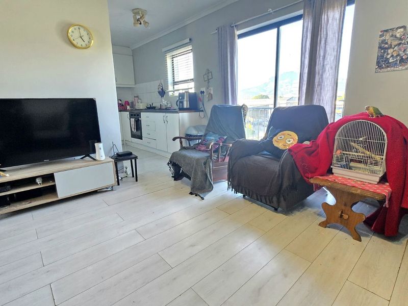 Apartment For Sale in Rome - Photo 3