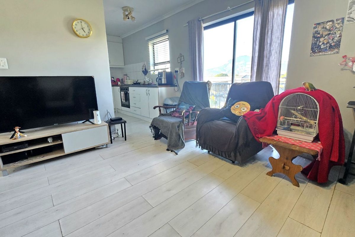 Apartment For Sale in Rome - Photo 3