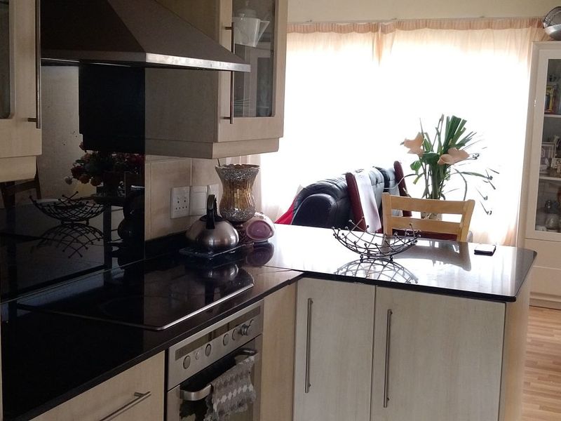 House To Rent in Fourways - Photo 5