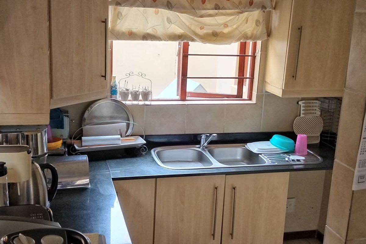 House To Rent in Fourways - Photo 3