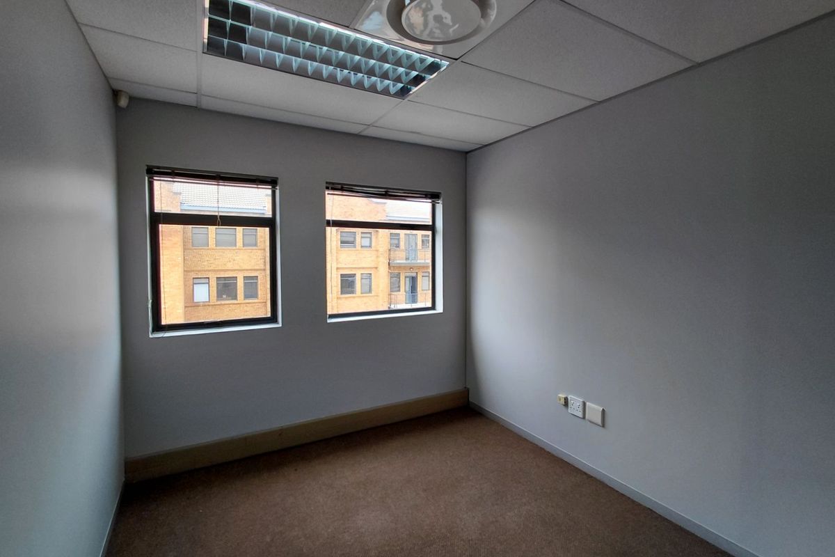 Office To Rent in Faerie Glen - Photo 4